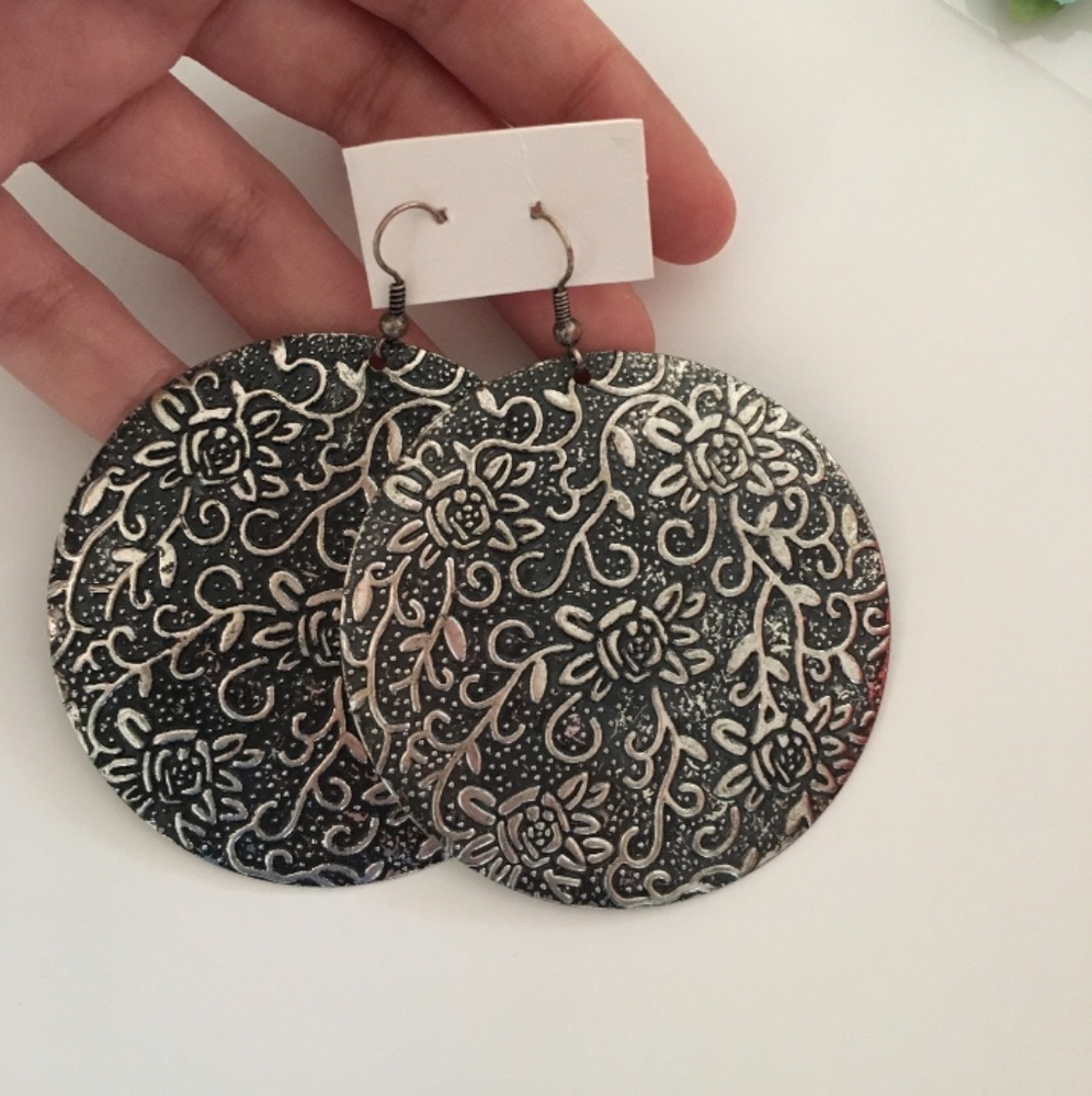 Brand new earings